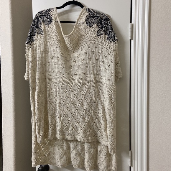 Anthropologie crochet sweater size M/L - Picture 3 of 3